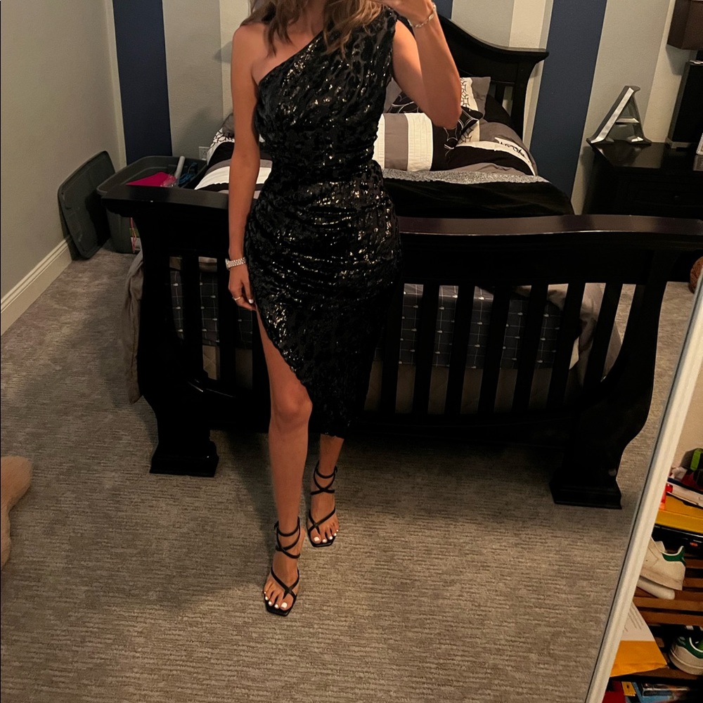 MIDI Black dress worn once